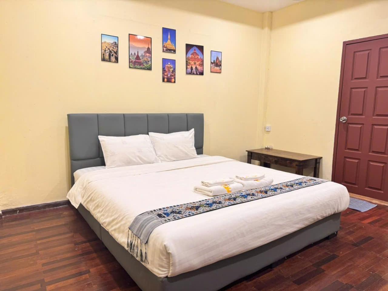 Yula Hotel Thatluang Вьентьян Экстерьер фото
